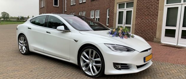 Trouwen in een Tesla: wie wil dat nou niet?